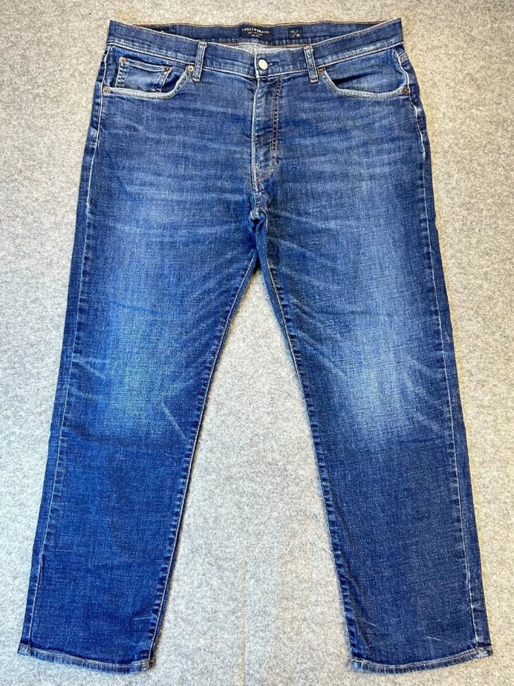Lucky Brand 223 Straight Jeans Mens 36x30 Blue Denim Whisker Comfort Stretch
